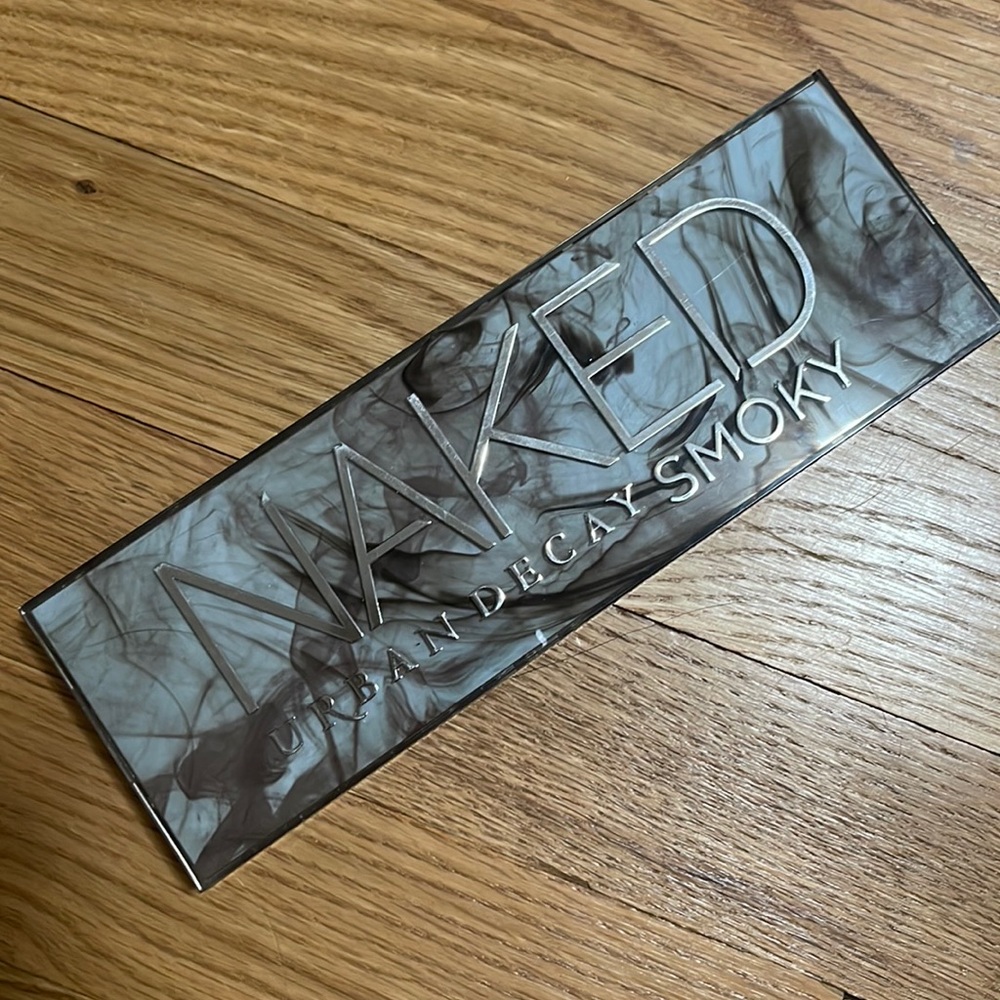 Urban Decay naked smoky